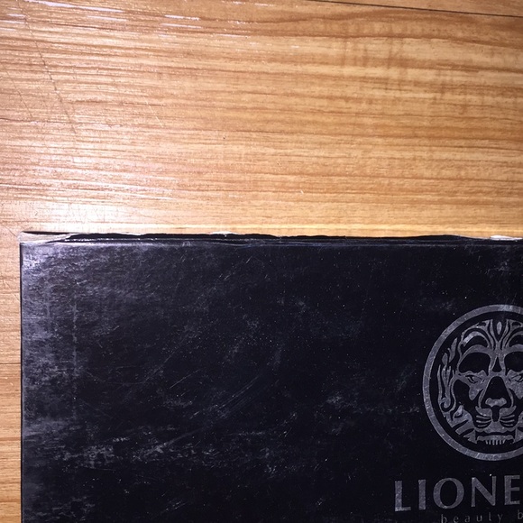 Lionesse Beauty Bar 25/25 Curling BLACK Wand - Picture 4 of 6